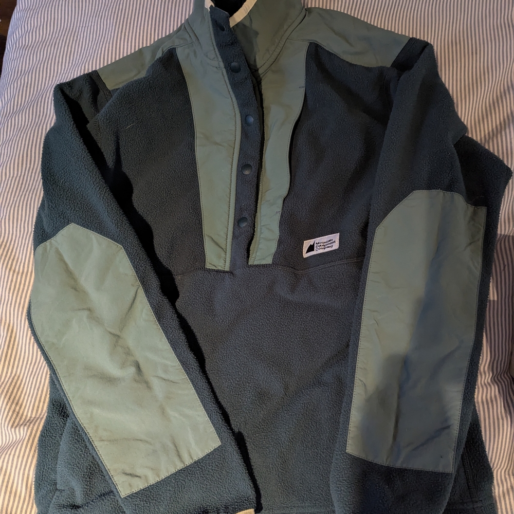 Mec Woman's Fireside Pullover